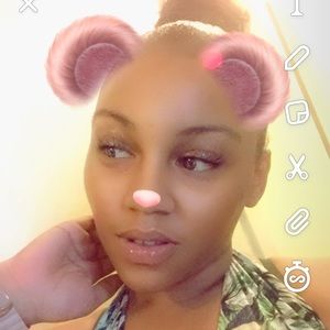 Meet your Posher, Kenyetta